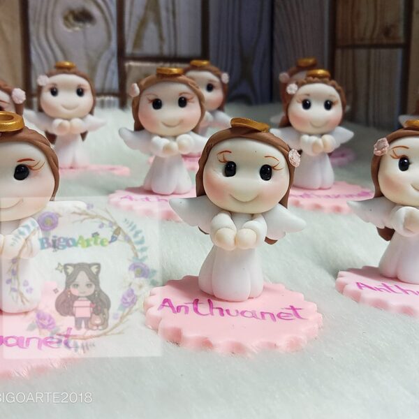 Angelitos personalizados — Angelitos con el nombre de cada invitado, para bautizos y primeras comuniones.